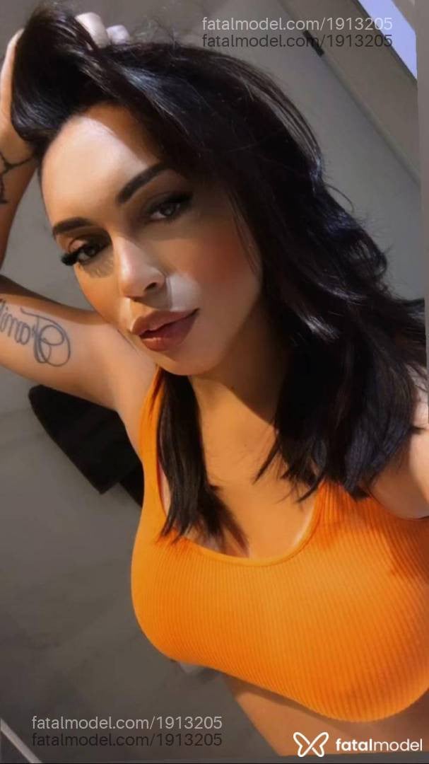 Acompanhante mulher morena (o) de olhos castanhos - Livia Andrade