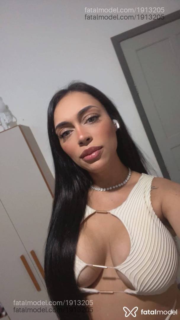 Acompanhante mulher morena (o) de olhos castanhos - Livia Andrade