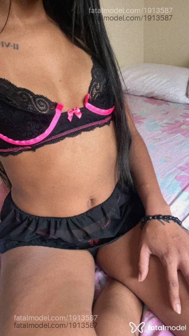 Acompanhante mulher morena (o) de olhos castanhos em Barbacena - Lua Menezes