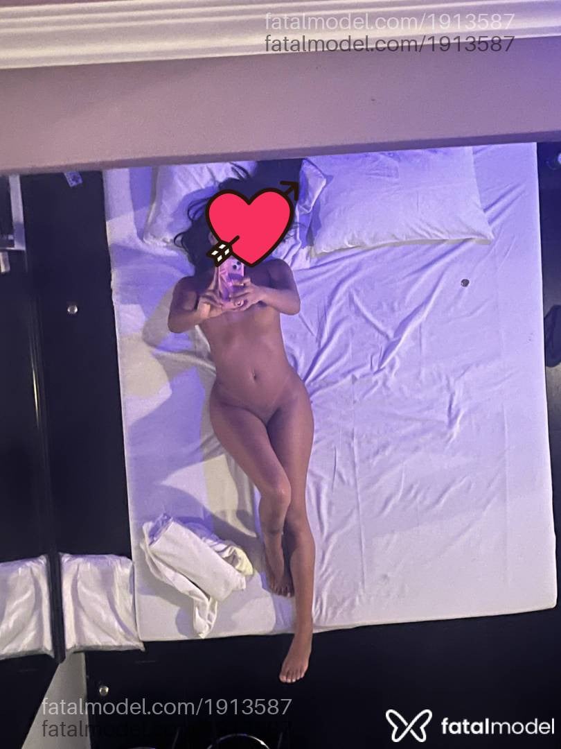 Acompanhante mulher morena (o) de olhos castanhos em Barbacena - Lua Menezes