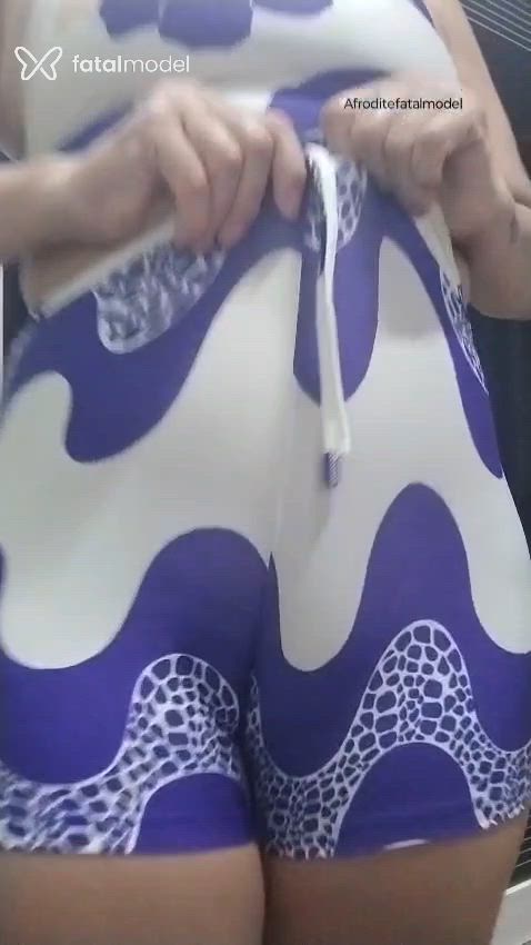 Acompanhante mulher com cabelo castanho de olhos castanhos - Afrodite