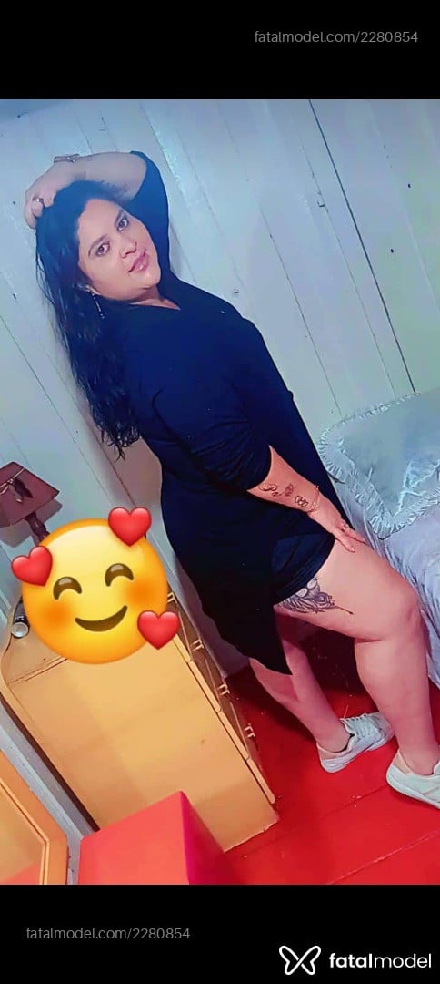 Acompanhante mulher morena (o) de olhos verdes em São Martinho Acompanhante mulher morena (o) de olhos verdes em São Martinho - Bruna