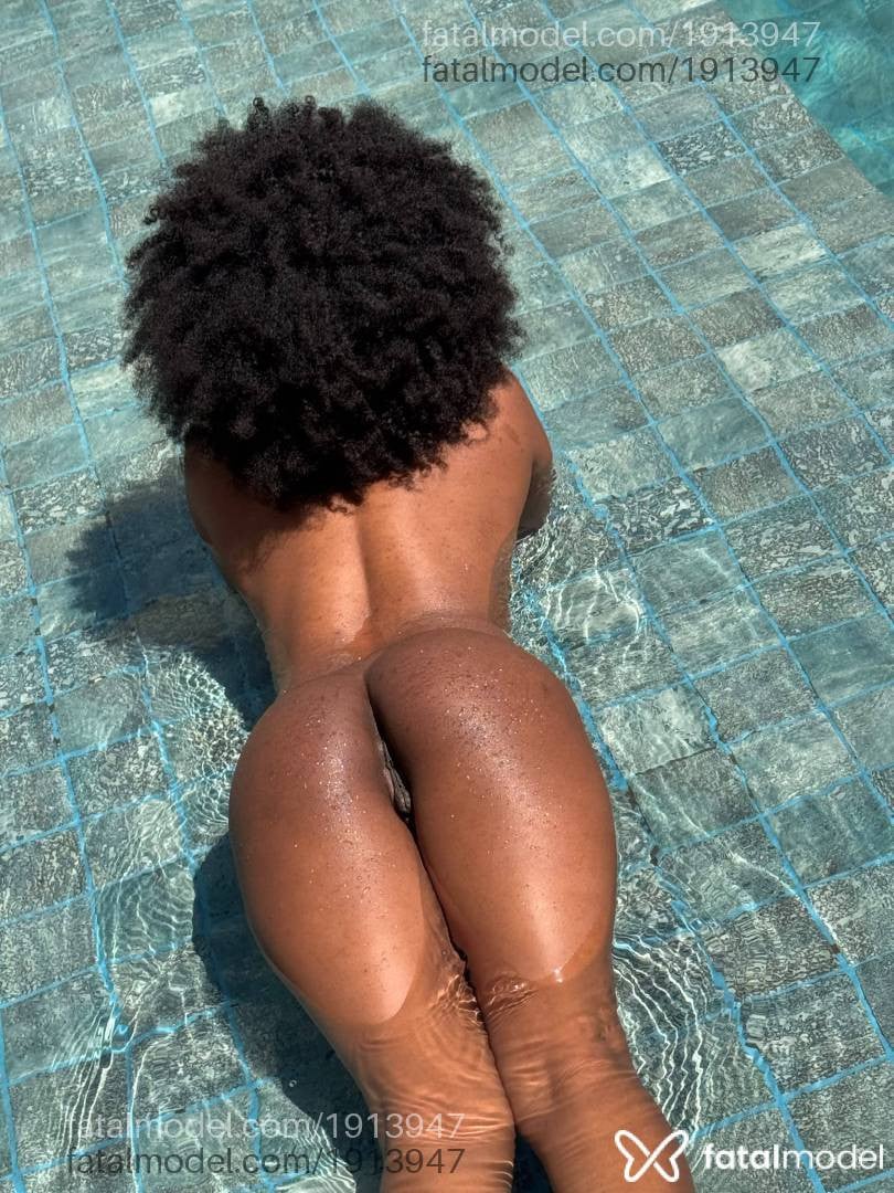 Acompanhante mulher morena (o) de olhos castanhos - Ayla Belucci