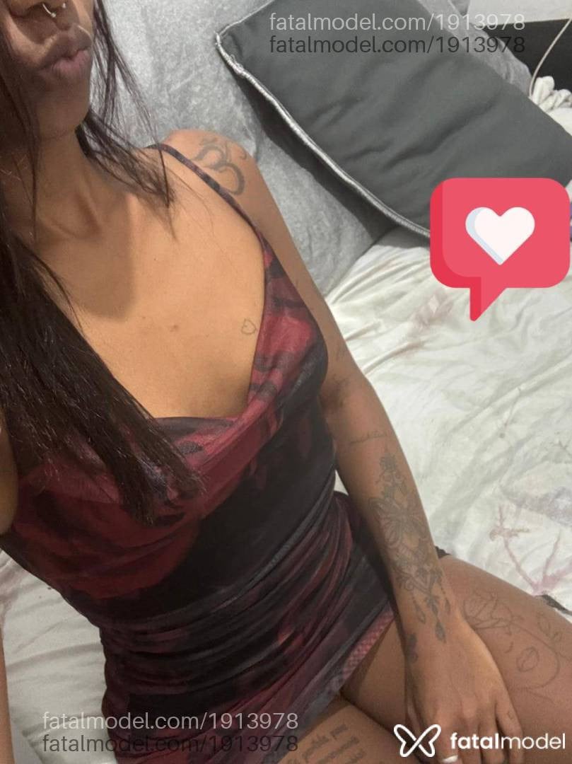 Acompanhante mulher morena (o) de olhos castanhos em Rio de Janeiro - Submissa Magrinh