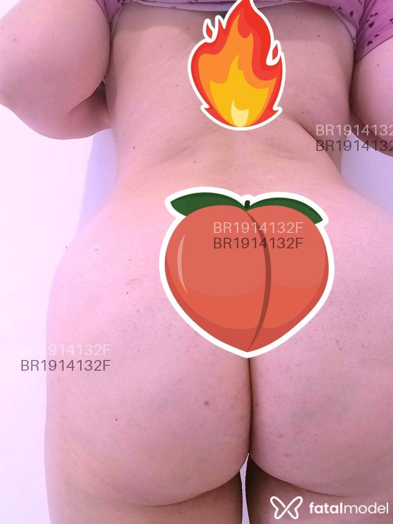 Acompanhante mulher com cabelo castanho de olhos castanhos em Virtual - Lilibee