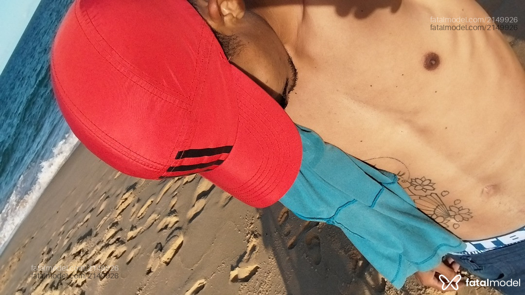 Acompanhante homem morena (o) de olhos castanhos em Balneário Camboriú - Lorram Gabriel