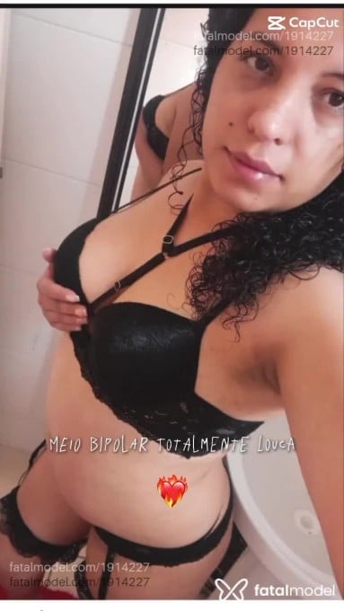 Acompanhante mulher com cabelo castanho de olhos castanhos em Guarapuava Acompanhante mulher com cabelo castanho de olhos castanhos em Guarapuava - Melissa
