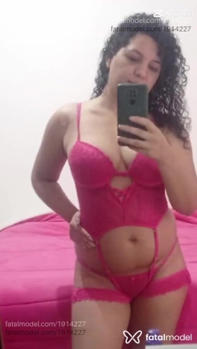 Acompanhante mulher com cabelo castanho de olhos castanhos em Guarapuava Acompanhante mulher com cabelo castanho de olhos castanhos em Guarapuava - Melissa