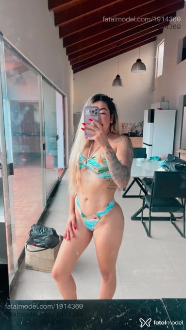 Acompanhante mulher loira (o) de olhos castanhos em Arapongas Acompanhante mulher loira (o) de olhos castanhos em Arapongas - Bruna Maia