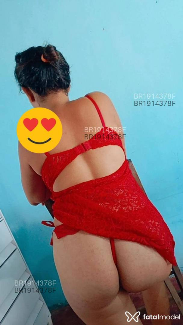 Acompanhante mulher morena (o) de olhos castanhos em Virtual Acompanhante mulher morena (o) de olhos castanhos em Virtual - Juliana