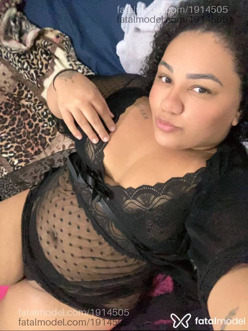 Acompanhante mulher com cabelo castanho de olhos castanhos em Nova Friburgo - CARINE COUTINHO