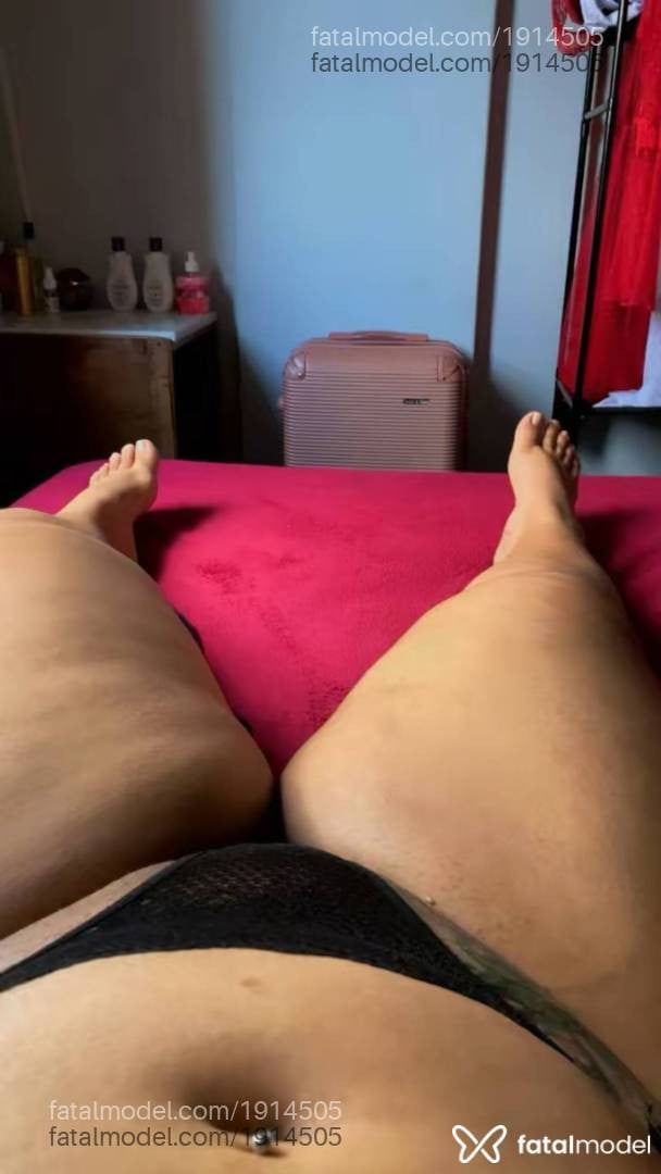 Acompanhante mulher com cabelo castanho de olhos castanhos em Nova Friburgo - CARINE COUTINHO