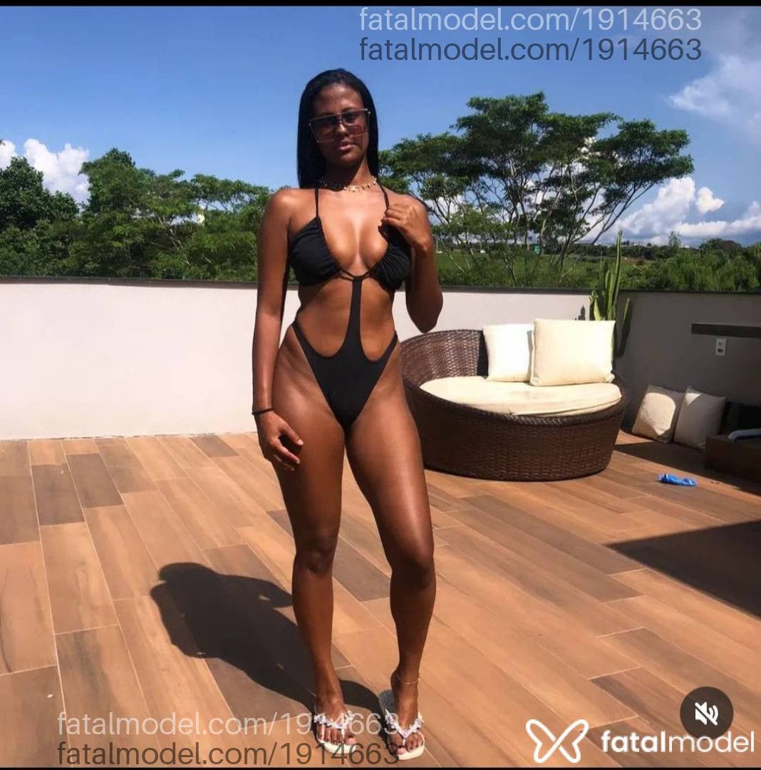 Acompanhante mulher com cabelo castanho de olhos castanhos - Jade
