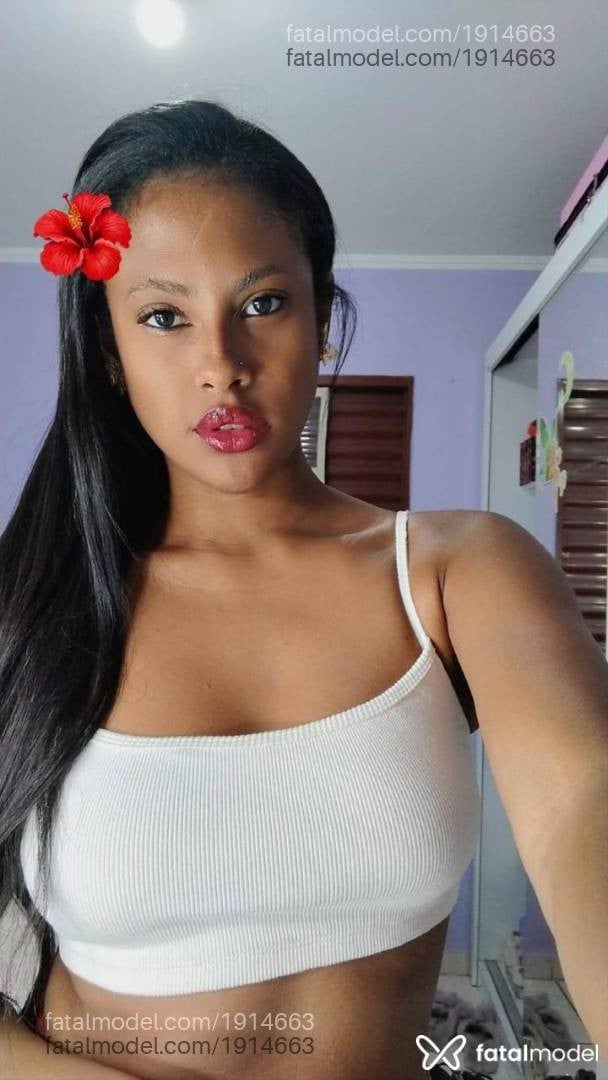Acompanhante mulher com cabelo castanho de olhos castanhos em Botucatu - Jade Pimentel