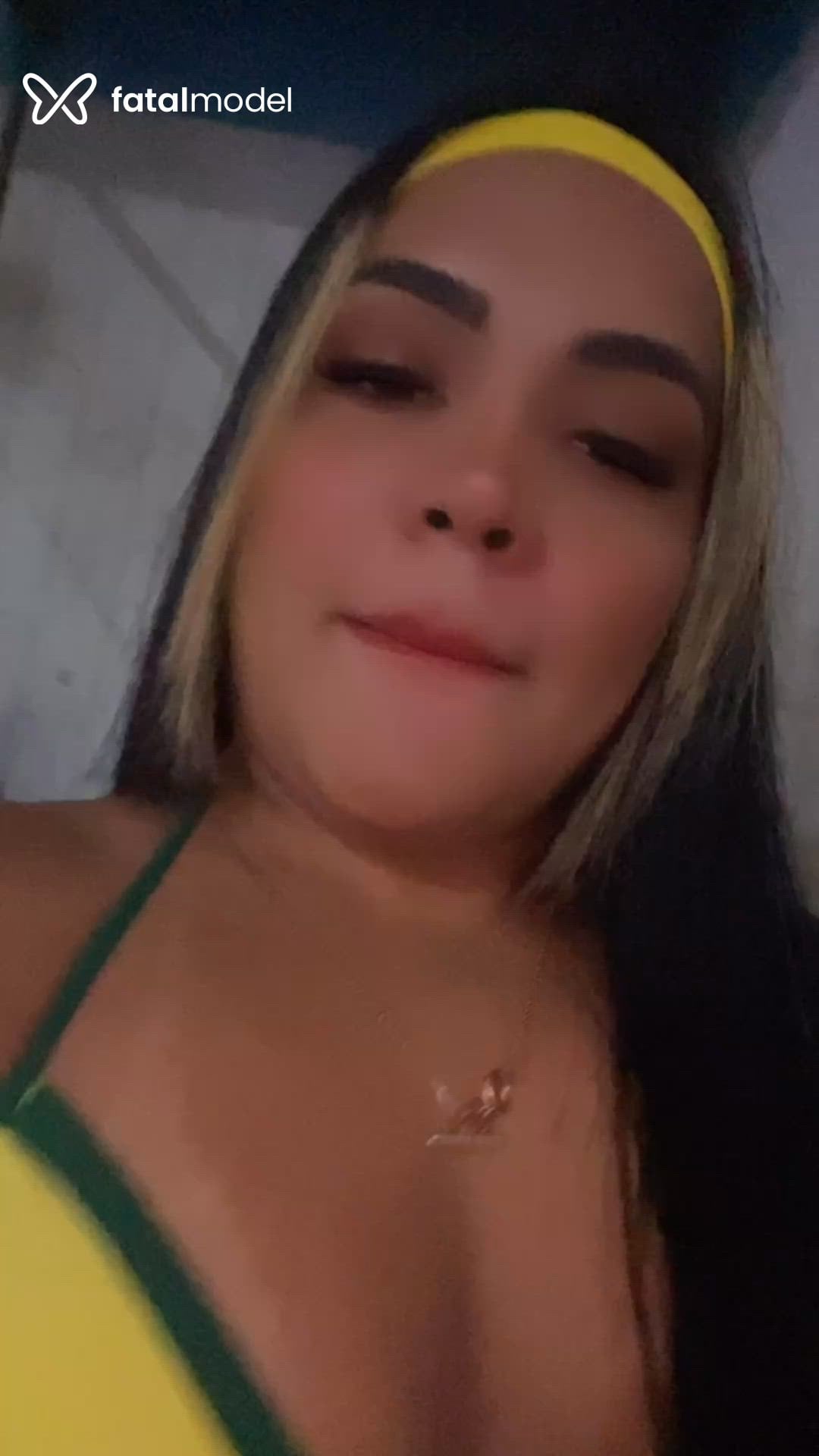 Acompanhante mulher morena (o) de olhos pretos - Moana Andrade Acompanhante mulher morena (o) de olhos pretos - Moana Andrade