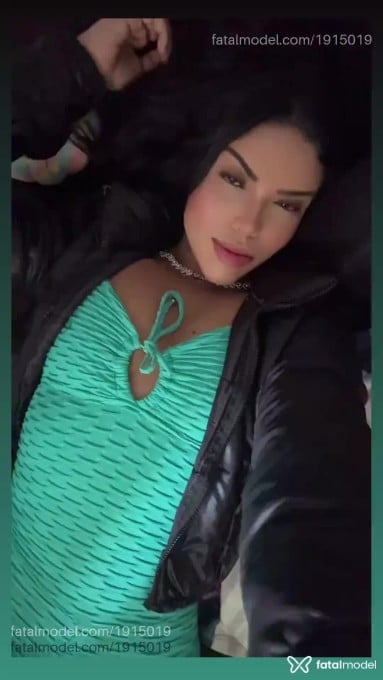 Acompanhante mulher com cabelo castanho de olhos castanhos - Giovanna Acompanhante mulher com cabelo castanho de olhos castanhos - Giovanna