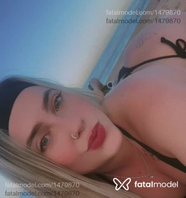 Acompanhante mulher loira (o) de olhos azuis - Carolina Ribeiro
