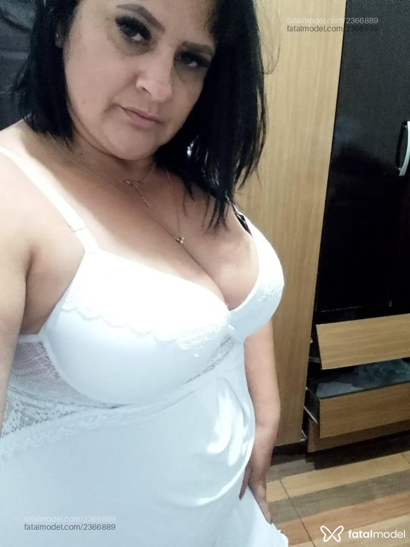 Acompanhante mulher morena (o) de olhos castanhos em Ipeúna Acompanhante mulher morena (o) de olhos castanhos em Ipeúna - Lucinéia