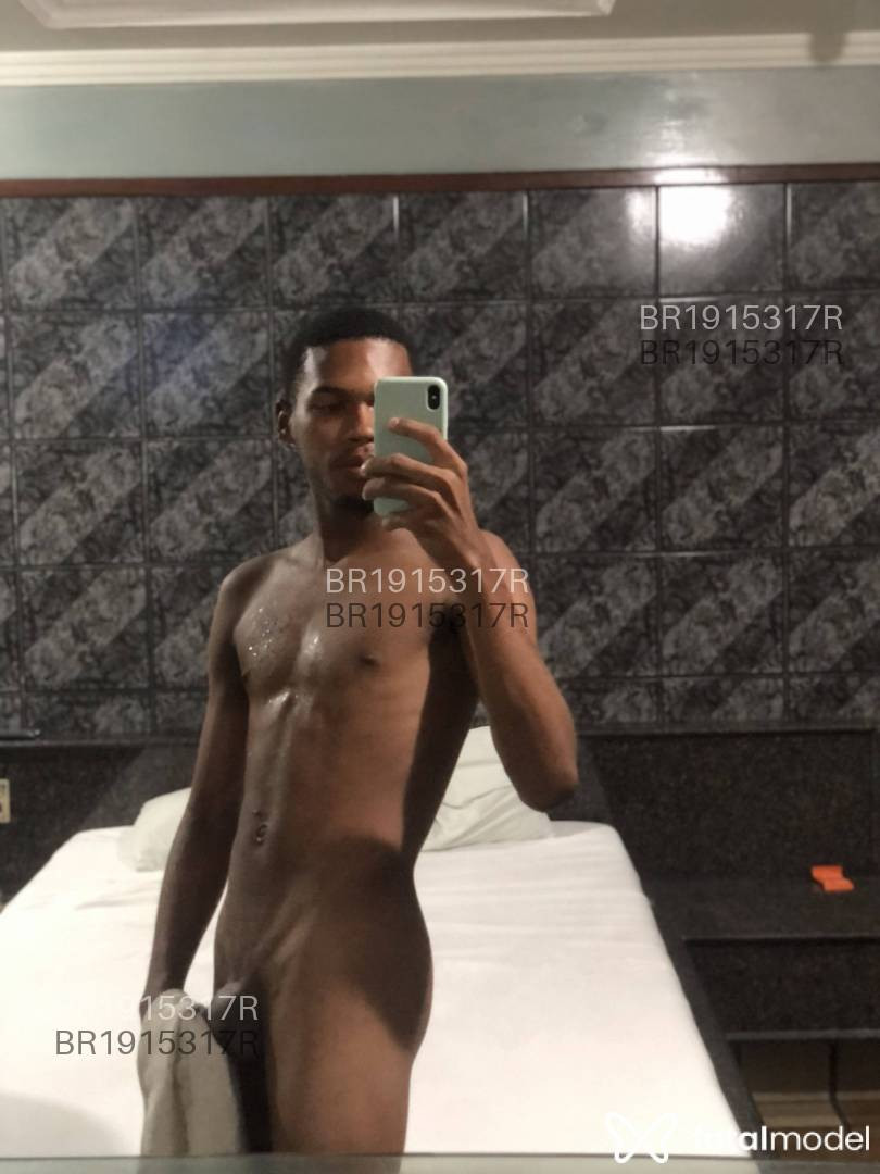 Acompanhante homem morena (o) de olhos pretos em Rio de Janeiro - Caduu