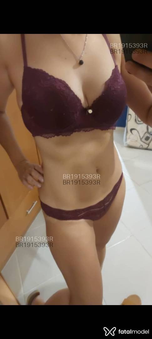 Acompanhante mulher morena (o) de olhos castanhos em Virtual - Carolina Cavalcant