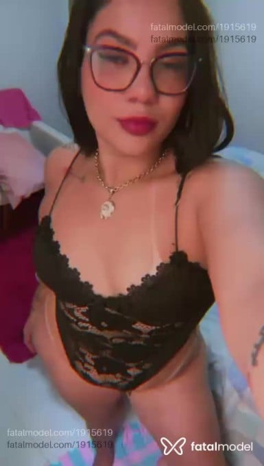 Acompanhante mulher morena (o) de olhos castanhos em Passos - Carol