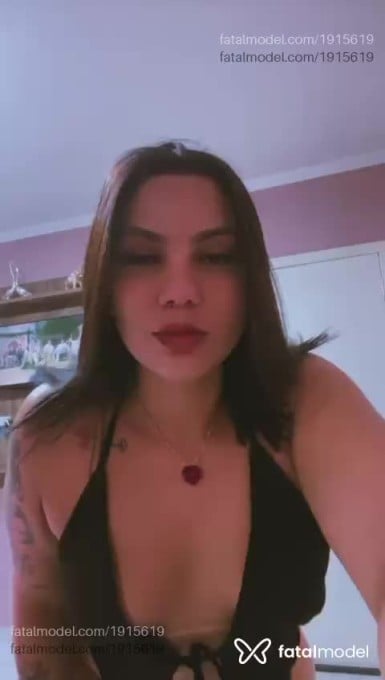 Acompanhante mulher morena (o) de olhos castanhos em Passos - Carol