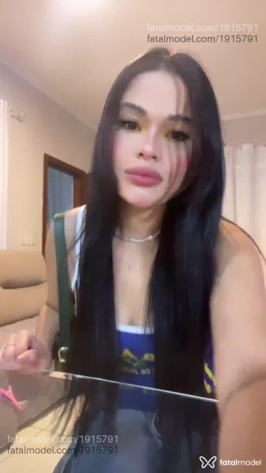 Acompanhante mulher morena (o) de olhos castanhos em Balneário Camboriú - Nina Bianchi