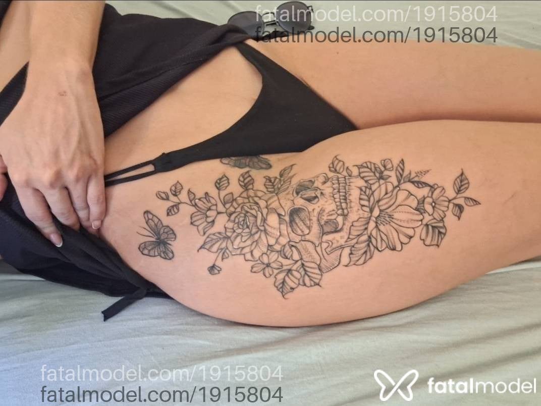 Acompanhante mulher com cabelo castanho de olhos mel em Brasília - Agnes