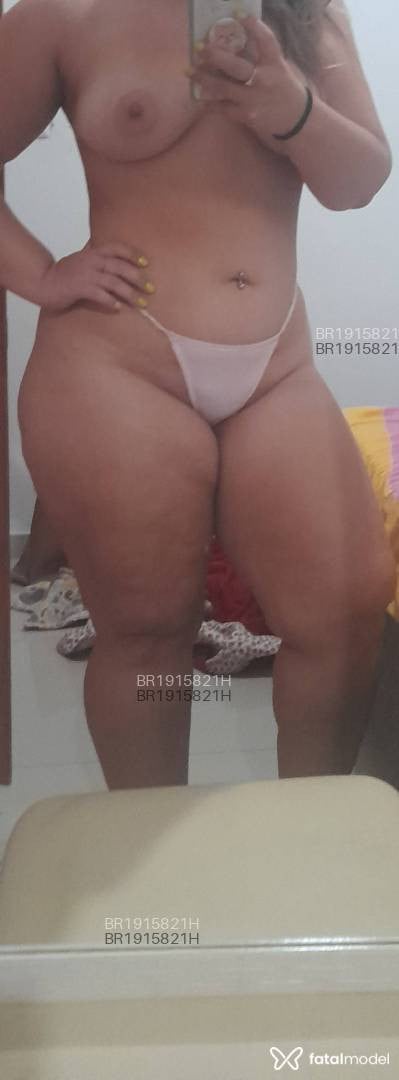 Acompanhante mulher loira (o) de olhos pretos em Carazinho Acompanhante mulher loira (o) de olhos pretos em Carazinho - Isabelly