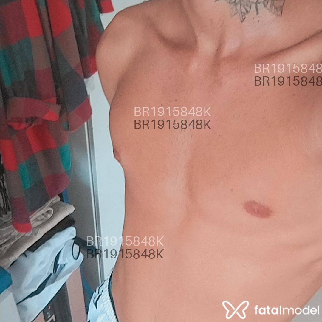 Acompanhante homem com cabelo castanho de olhos castanhos em Vila Velha - Platinado