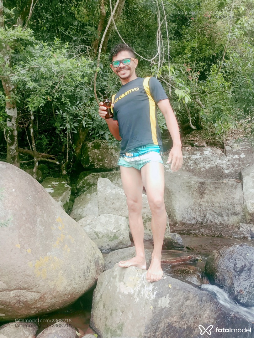 Acompanhante homem morena (o) de olhos pretos em Goiânia - Souza