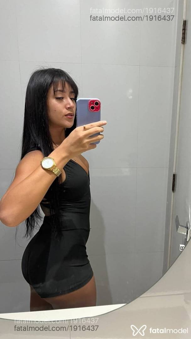 Acompanhante mulher morena (o) de olhos pretos - Kyarah