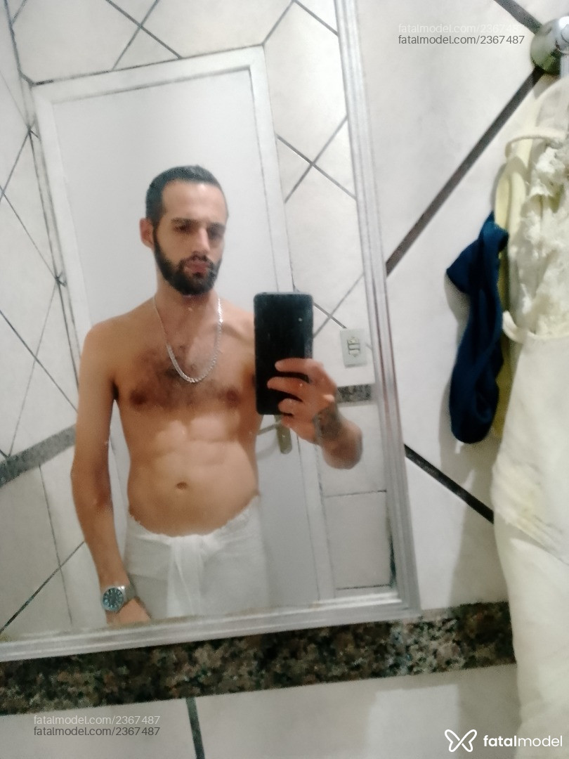 Acompanhante homem com cabelo castanho de olhos castanhos em Juiz de Fora - Phael