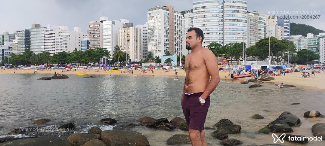 Acompanhante homem morena (o) de olhos castanhos em Boa Vista - Razafir