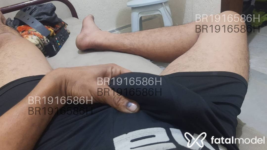 Acompanhante homem morena (o) de olhos castanhos em Taubaté - Japonês