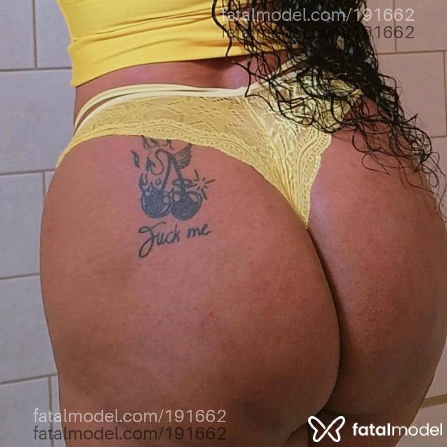 Acompanhante mulher com cabelo castanho de olhos castanhos em São João Del Rei - Allana Ferraz