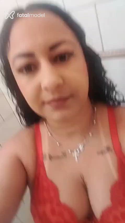 Acompanhante mulher com cabelo castanho de olhos castanhos - Allana Ferraz Acompanhante mulher com cabelo castanho de olhos castanhos - Allana Ferraz