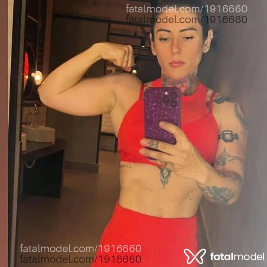 Acompanhante mulher loira (o) de olhos castanhos - Priscila Bitencour Acompanhante mulher loira (o) de olhos castanhos - Priscila Bitencour