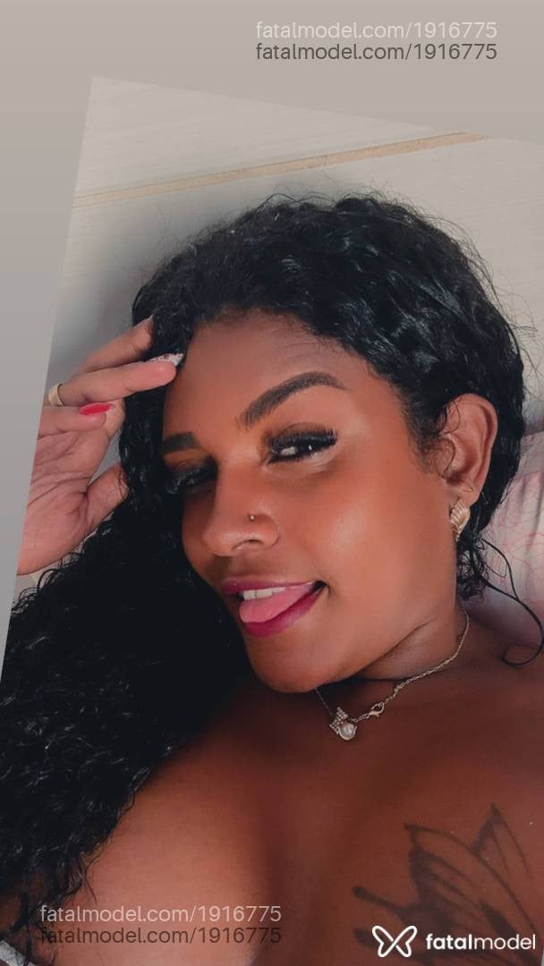 Acompanhante mulher morena (o) de olhos pretos em Santo Antônio de Jesus - Miia Lisboa