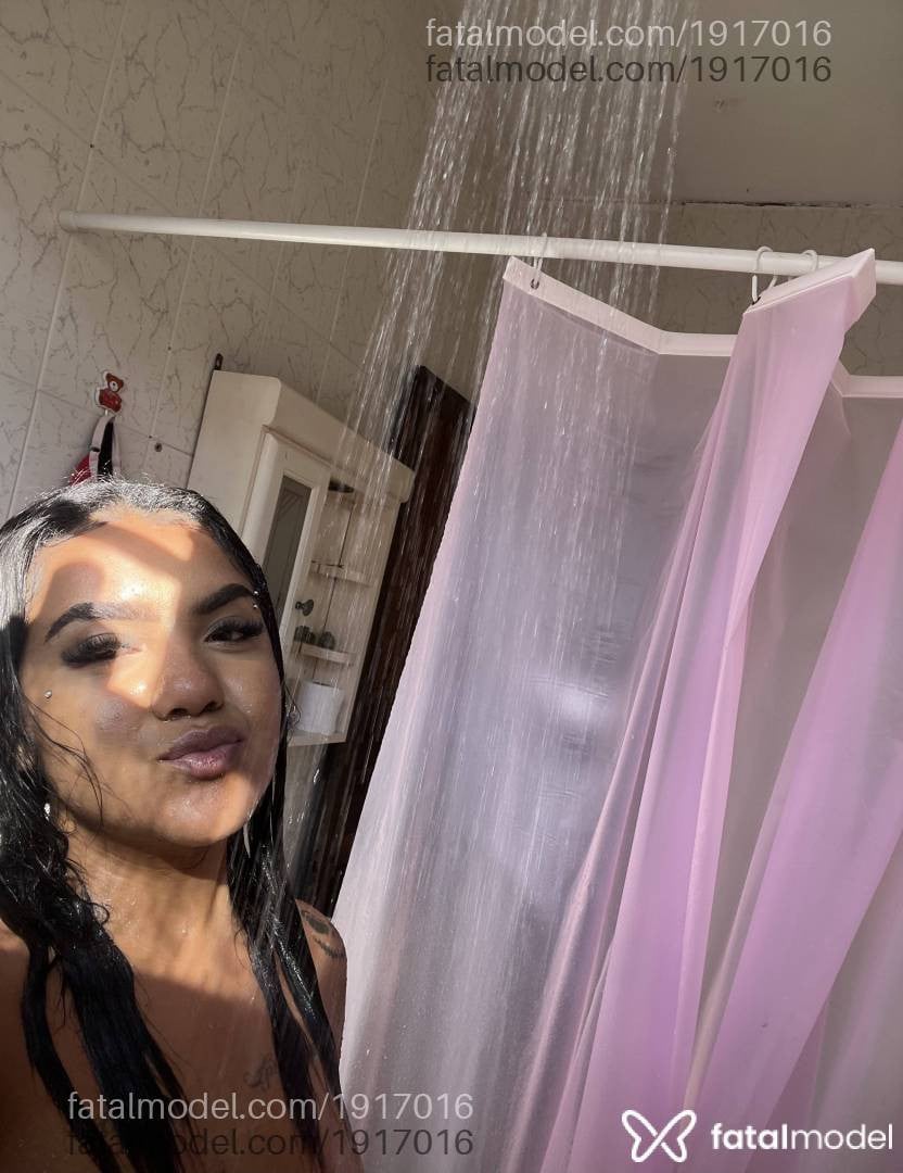 Acompanhante mulher com cabelo castanho de olhos pretos - Sabrina