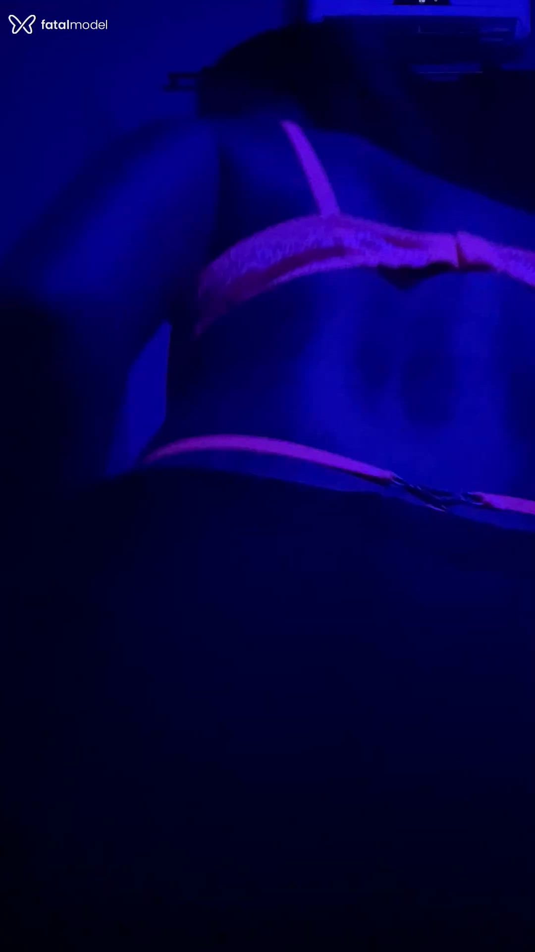 Acompanhante mulher com cabelo castanho de olhos pretos - Sabrina Acompanhante mulher com cabelo castanho de olhos pretos - Sabrina