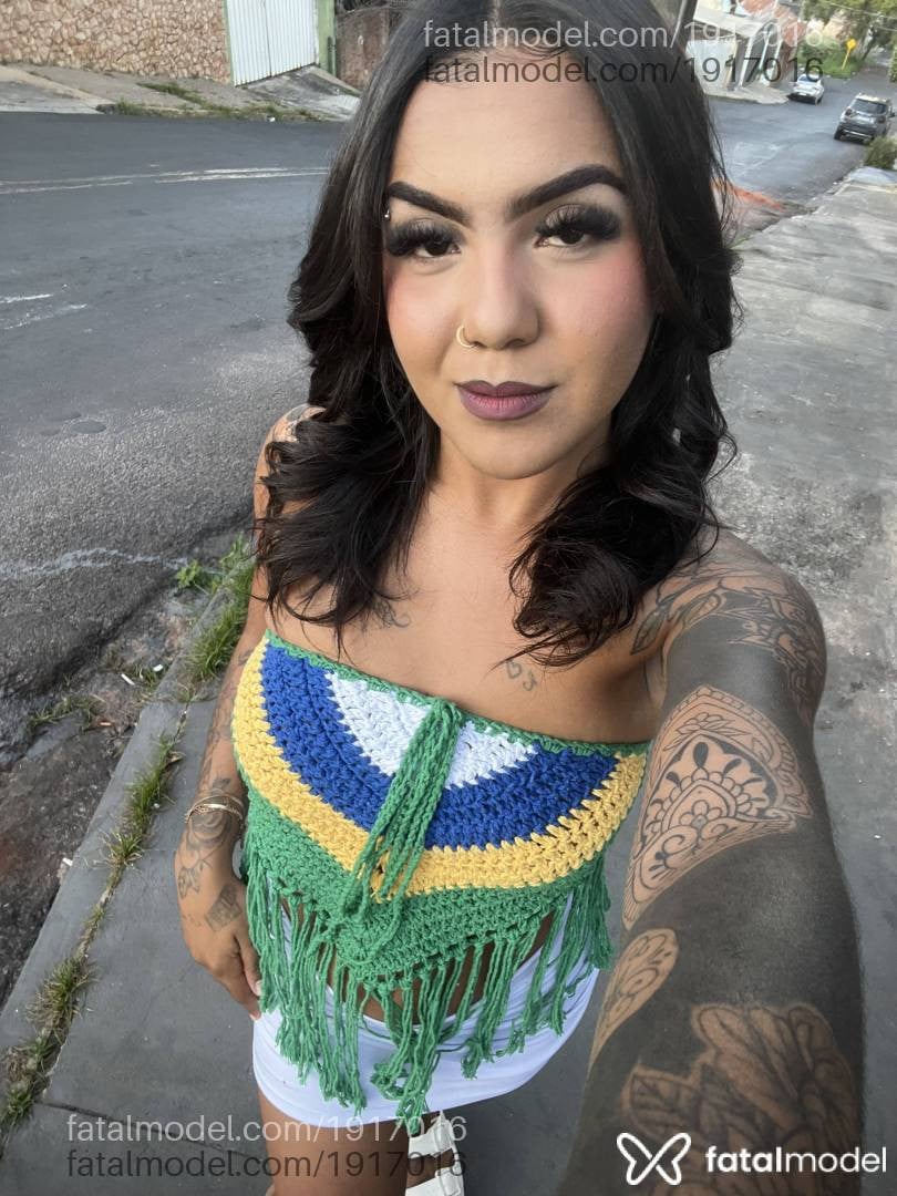 Acompanhante mulher com cabelo castanho de olhos pretos em Bauru Acompanhante mulher com cabelo castanho de olhos pretos em Bauru - Sabrina