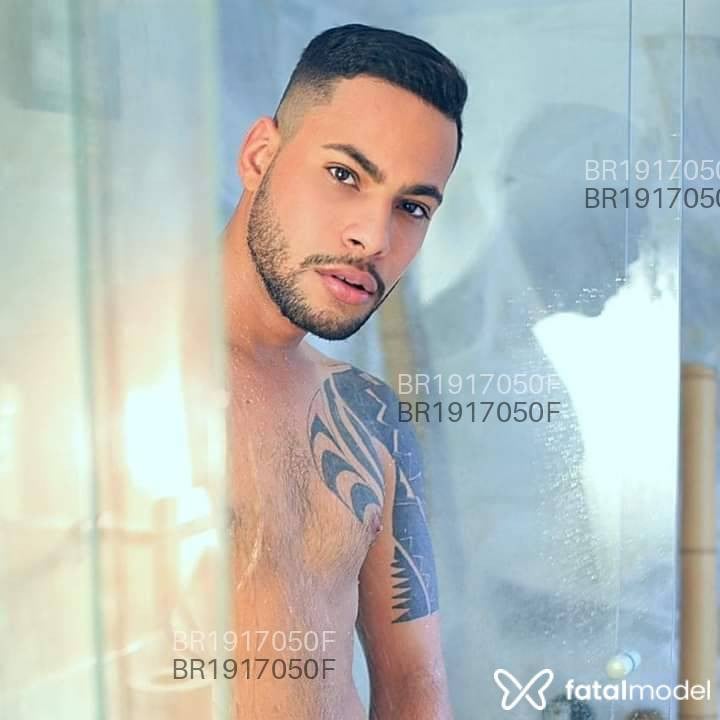 Acompanhante homem com cabelo castanho de olhos castanhos em São Paulo - Bruno abdon