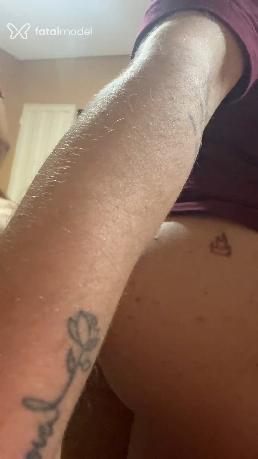 Acompanhante mulher trans loira (o) de olhos castanhos - Aloiraaaa