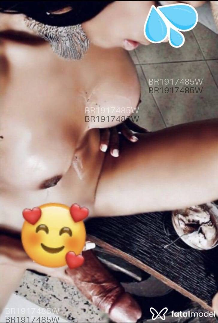 Acompanhante mulher trans morena (o) de olhos pretos em Jataí - Isa Valesca