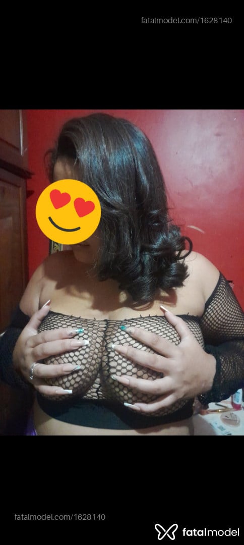 Acompanhante mulher com cabelo castanho de olhos verdes em Vila Rica - Gaby Spacee
