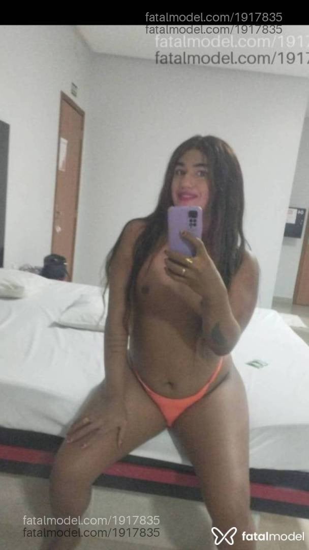 Acompanhante mulher trans morena (o) de olhos castanhos - Grasiele silva