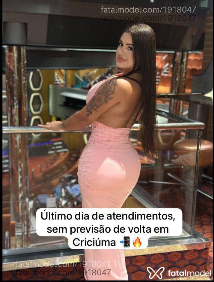 Acompanhante mulher com cabelo castanho de olhos castanhos em Itajaí - Manu