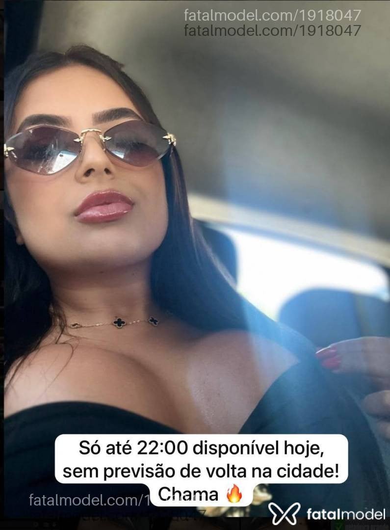 Acompanhante mulher com cabelo castanho de olhos castanhos - Manu