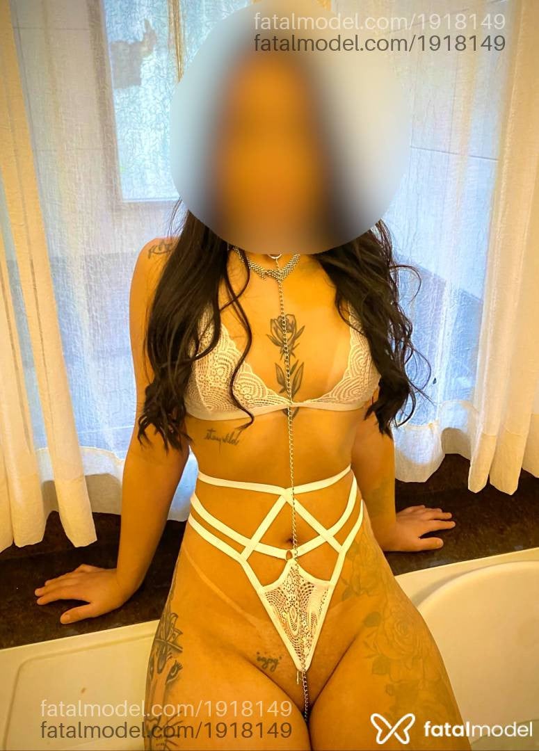 Acompanhante mulher morena (o) de olhos mel - Aurora Moraes